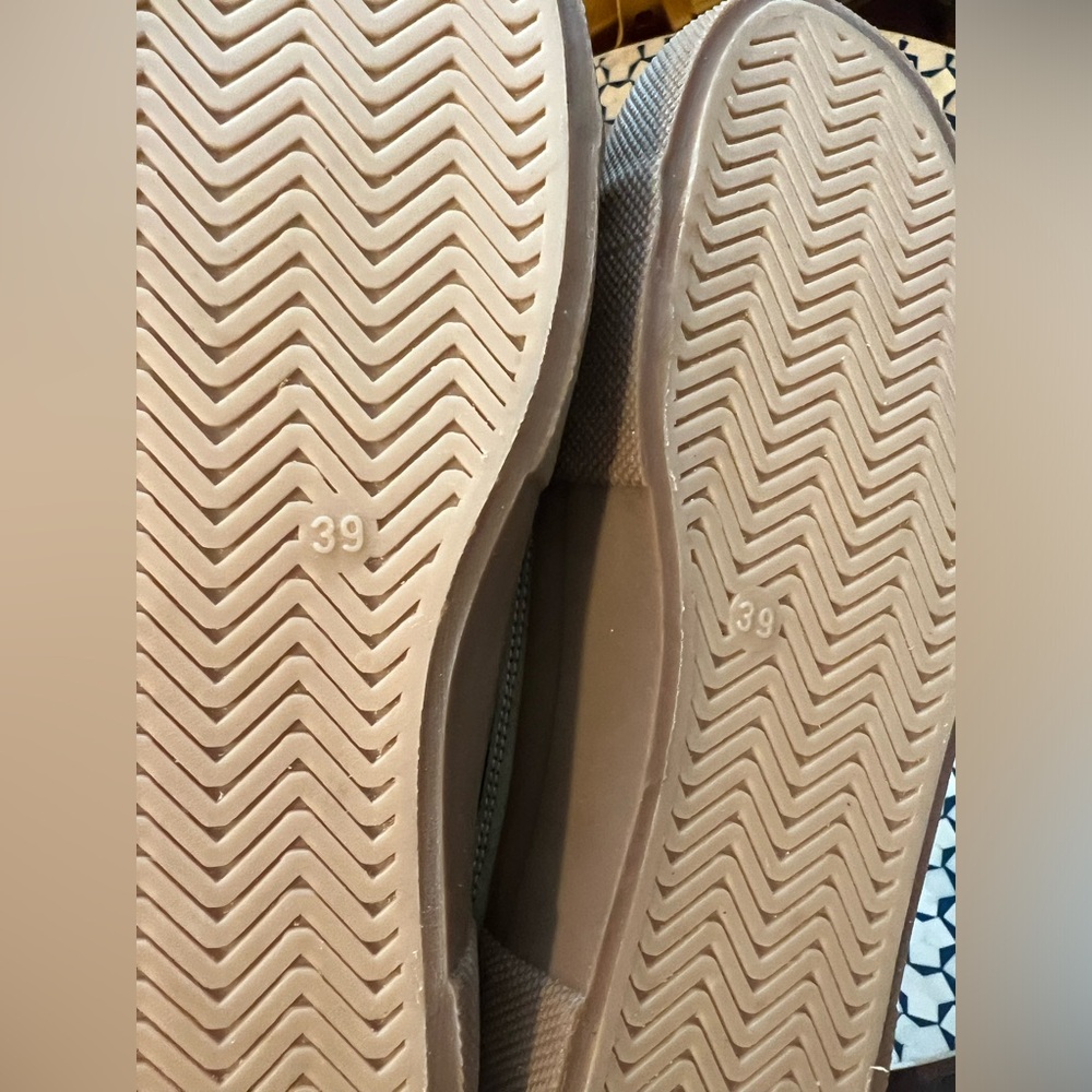 free people x Willow cutout sneakers size 39 - Picture 5 of 5